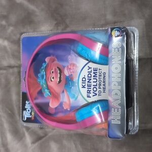 Trolls world tour kids headphones (corded)